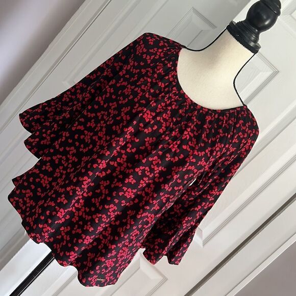 Michael Kors Red Hearts Top - Picture 2 of 9